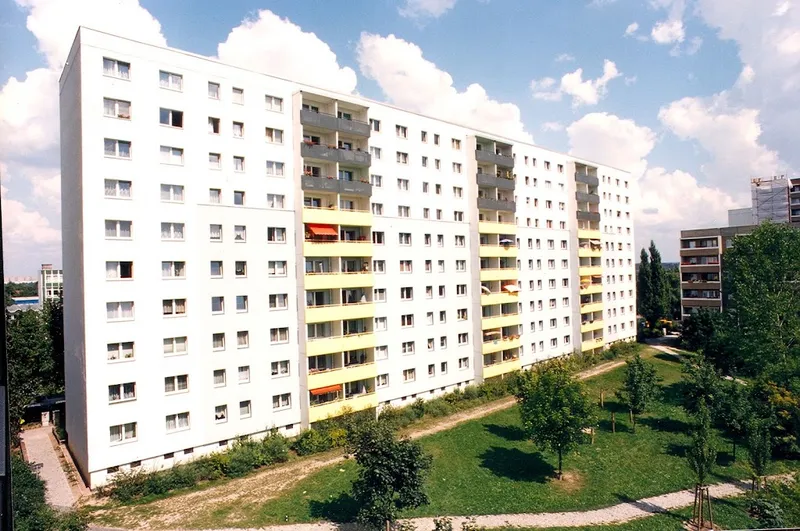 Nachmieter zum 01.11.2026 gesucht! 2-Zimmer Wohnung in ruhige Lage Nähe Gärten der Welt — photo 1